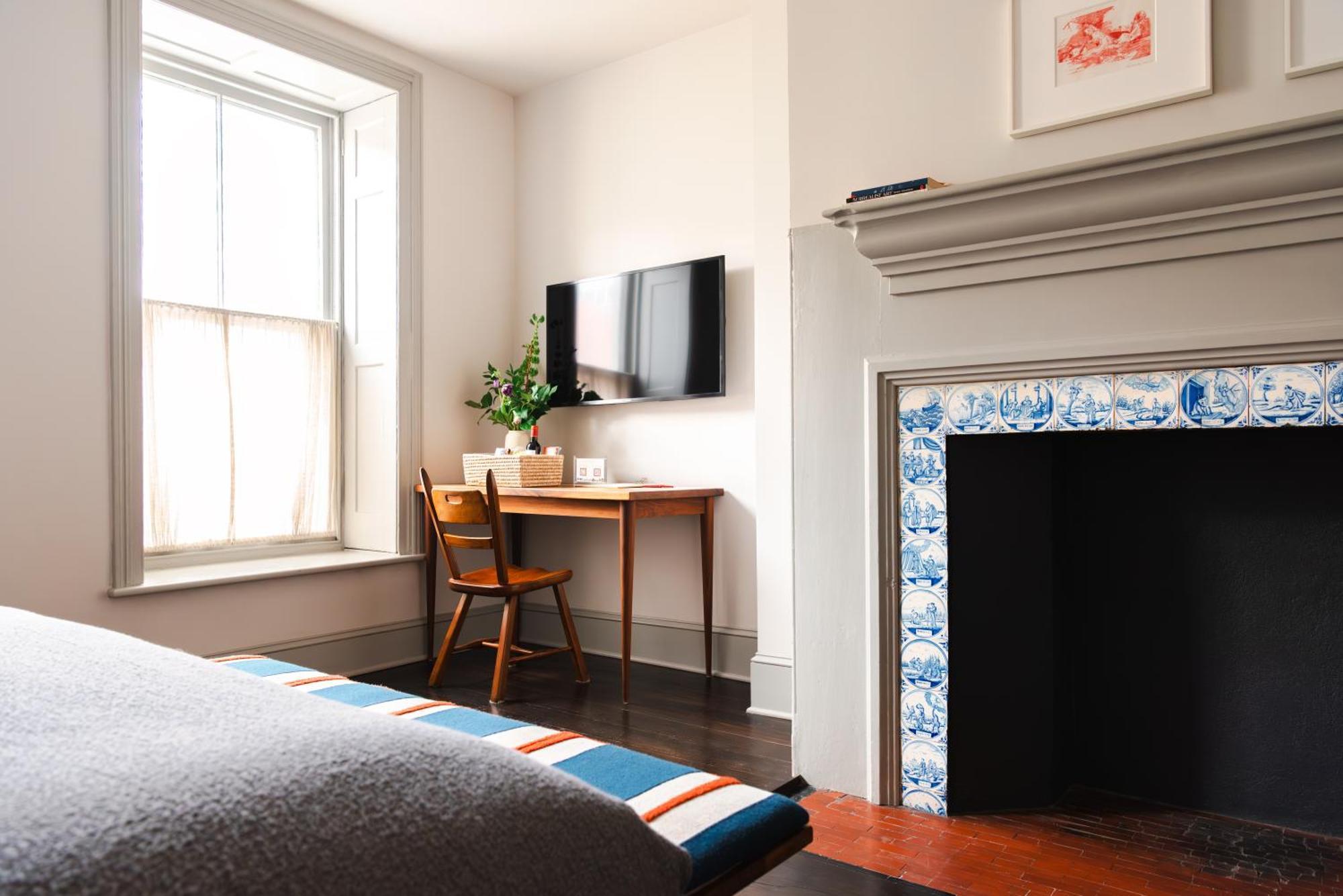 Hotel Kinsley Kingston Bagian luar foto