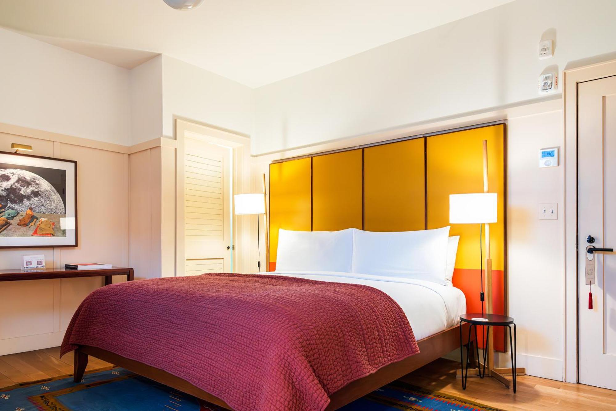 Hotel Kinsley Kingston Bagian luar foto